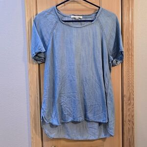 LIFE IN PROGRESS Top Blue Medium Chambray Short Sleeve Tee Women's